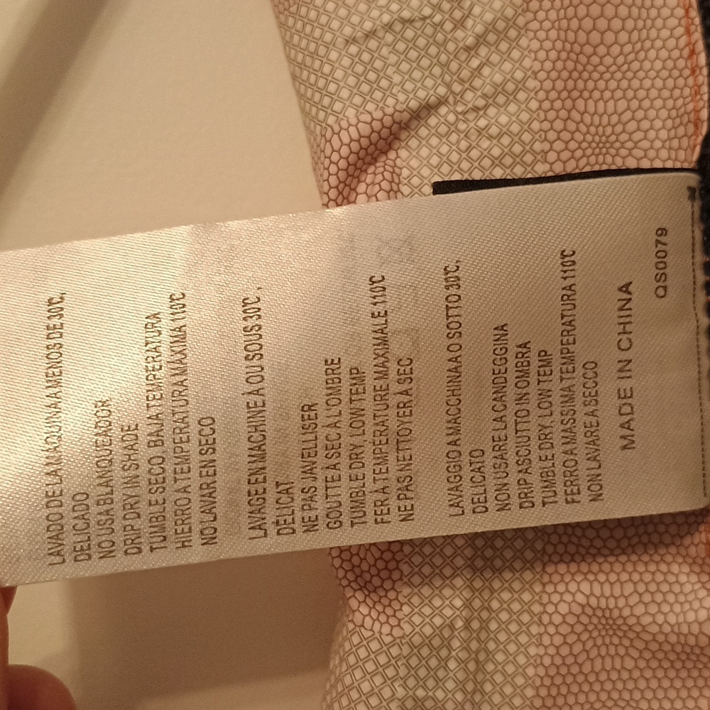 Waterproof Baleaf Orange Jacket with Black-refelective For Night Time, W… - Picture 10 of 14